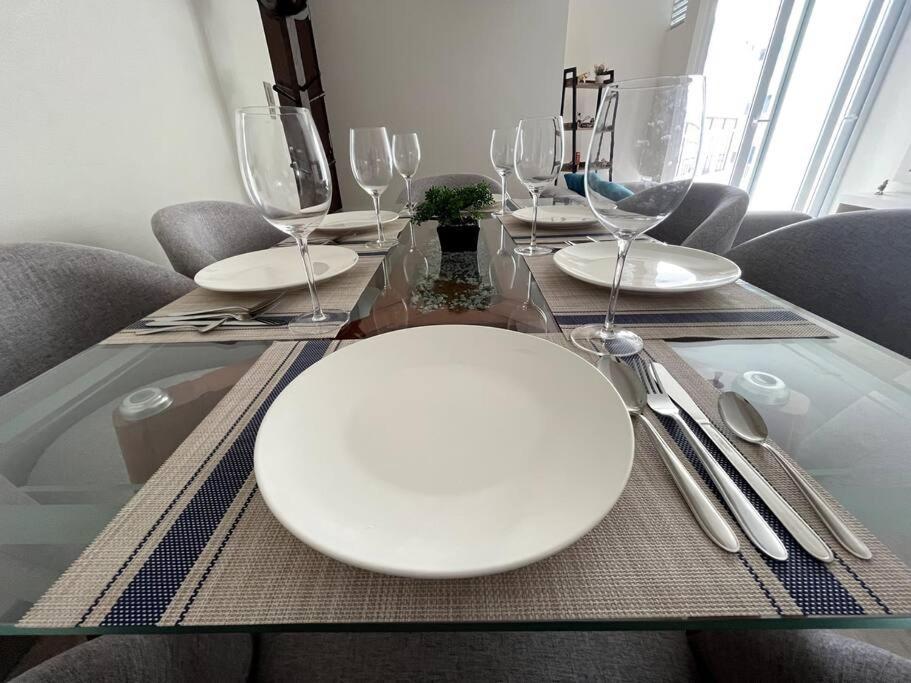 Luxury Apartment In Miraflores With Rooftop Pool 리마 외부 사진